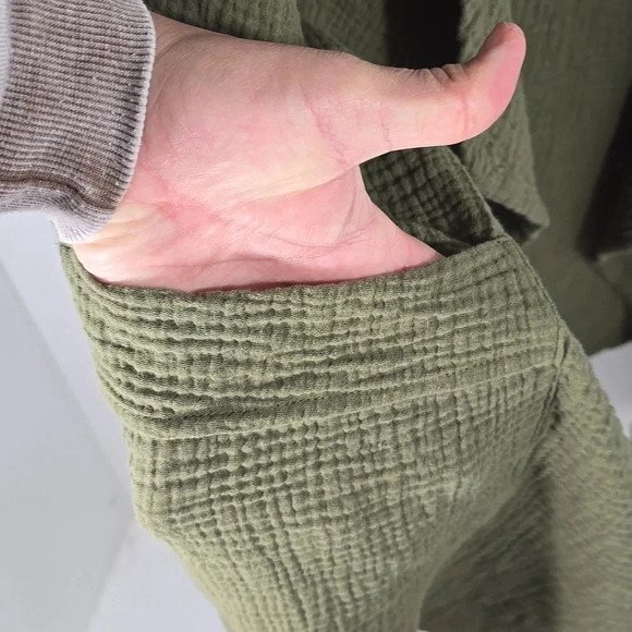 {Jones New York} Olive Green Sleeveless Open Vest in Waffle Weave - Size Medium - Picture 7 of 12